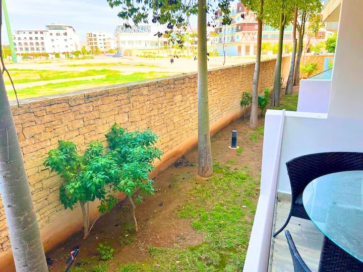 Luxury Apartment with Pool View & 5 min from the Beach photo 21