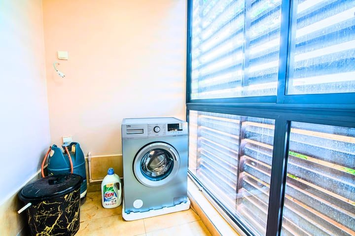 Luxury Apartment with Pool View & 5 min from the Beach photo 24