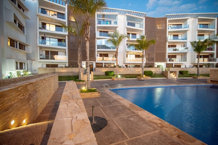 Luxury Apartment with Pool View & 5 min from the Beach photo 26